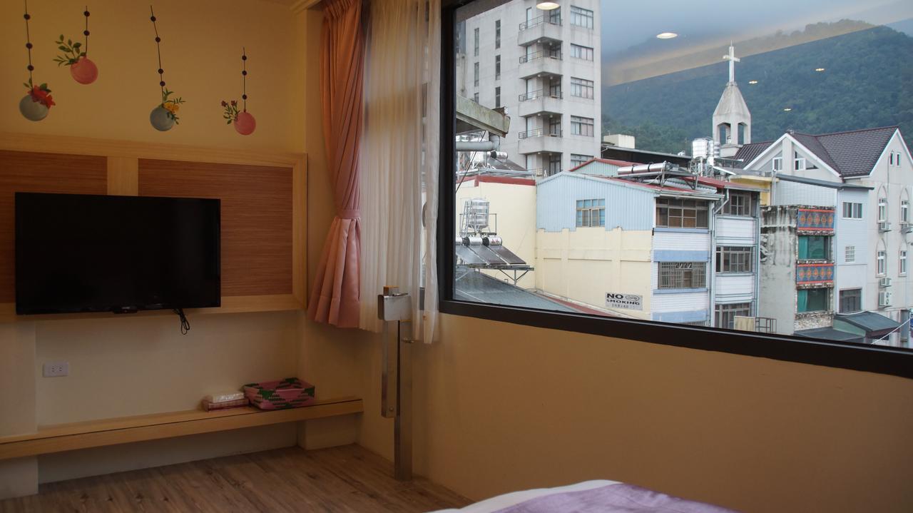 Lake In Mountain Nantou Exterior photo